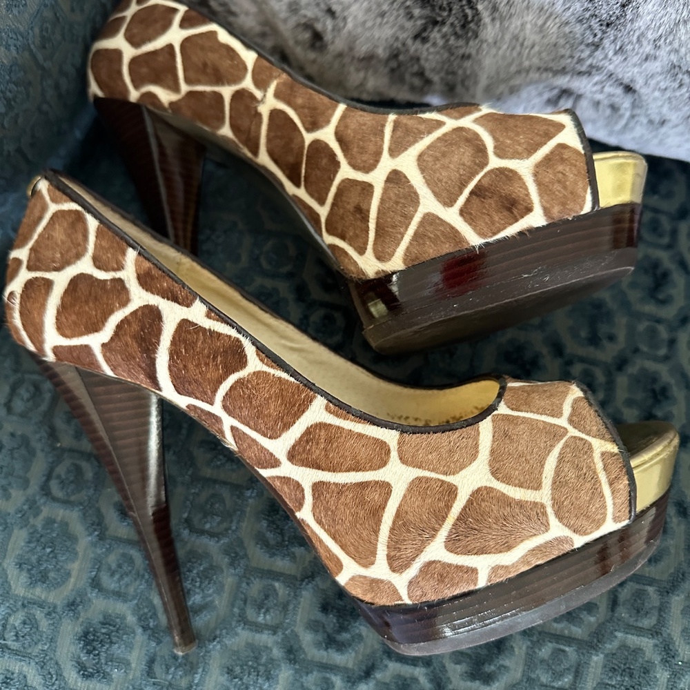 Michael Kors Peep Toe Heels - Picture 4 of 7